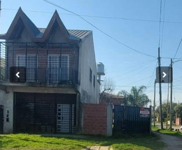 CASA EN VENTA, EN GONZÁLEZ CATÁN