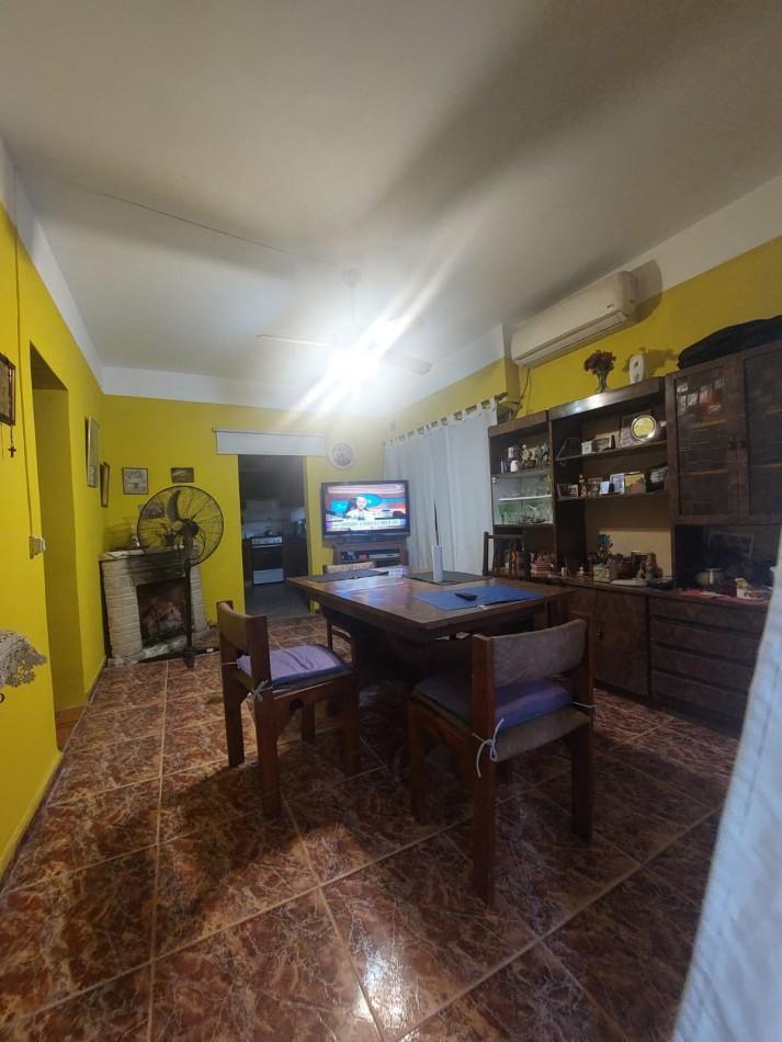 Excelente Casa 4 amb. en Gonzalez Catan