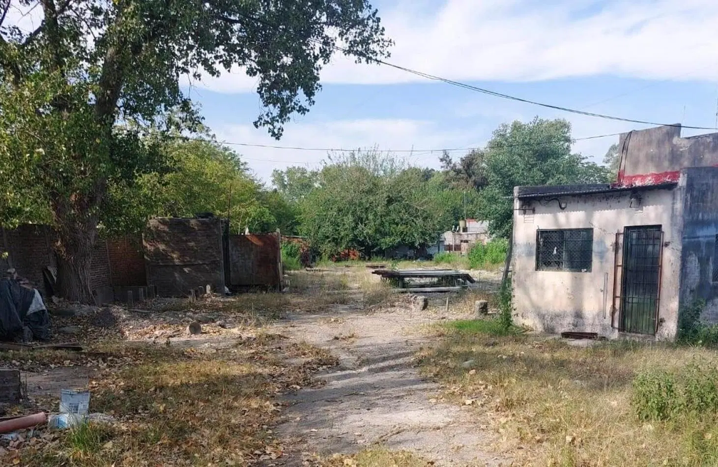 IMPORTANTE LOTE EN PONTEVEDRA 5