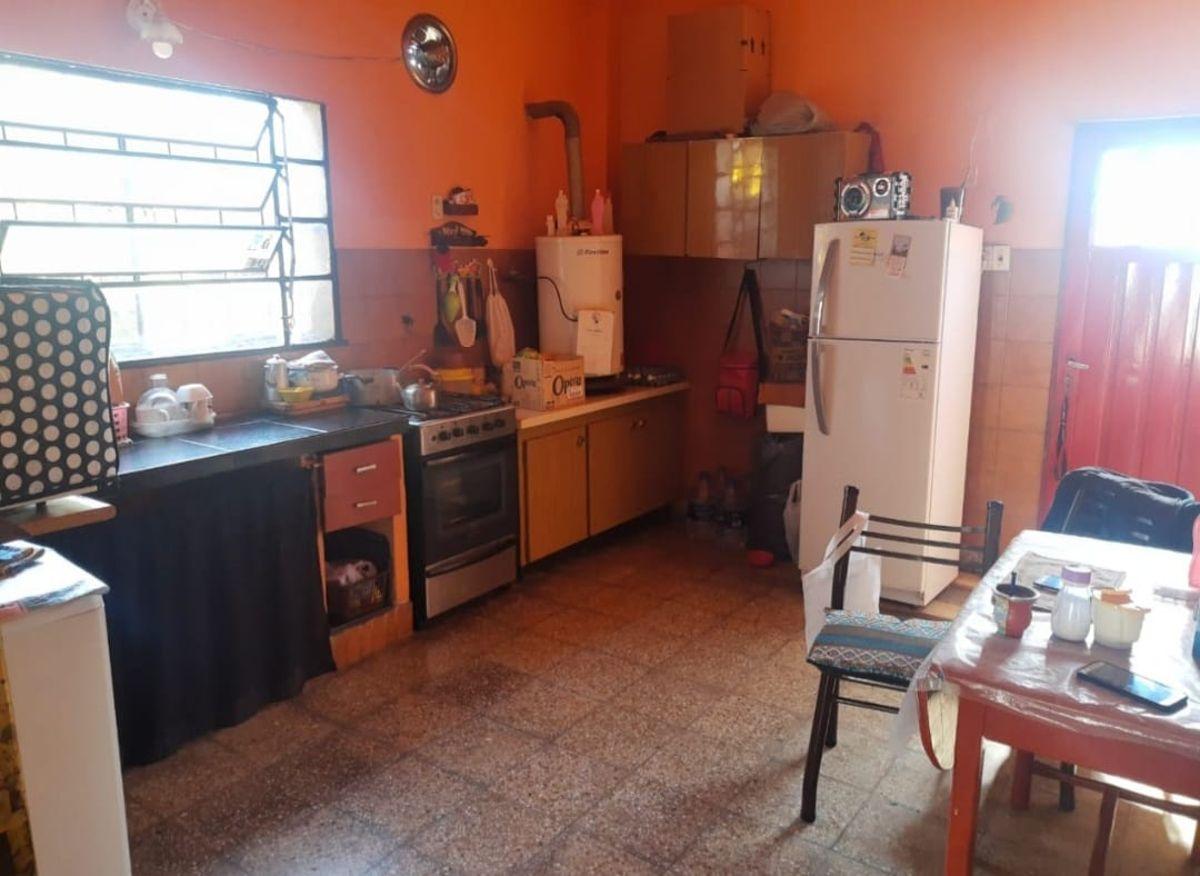 Foto de CASA CON LOCAL EN GONZÁLEZ CATÁN, imagen 1