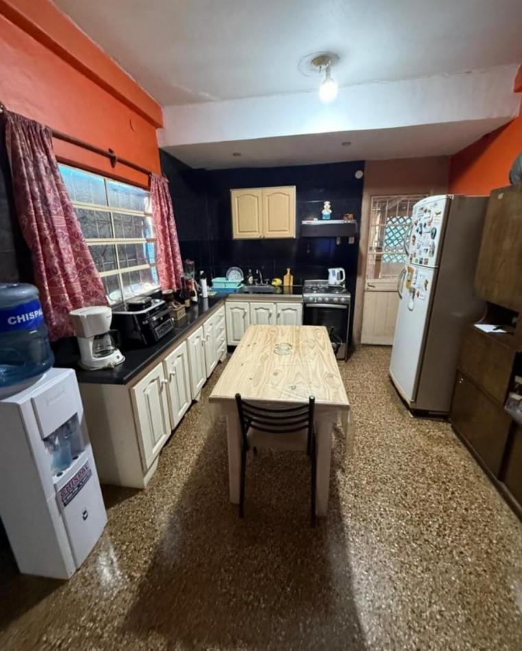 Foto de EXCELENTE CASA EN GONZALEZ CATAN, imagen 1