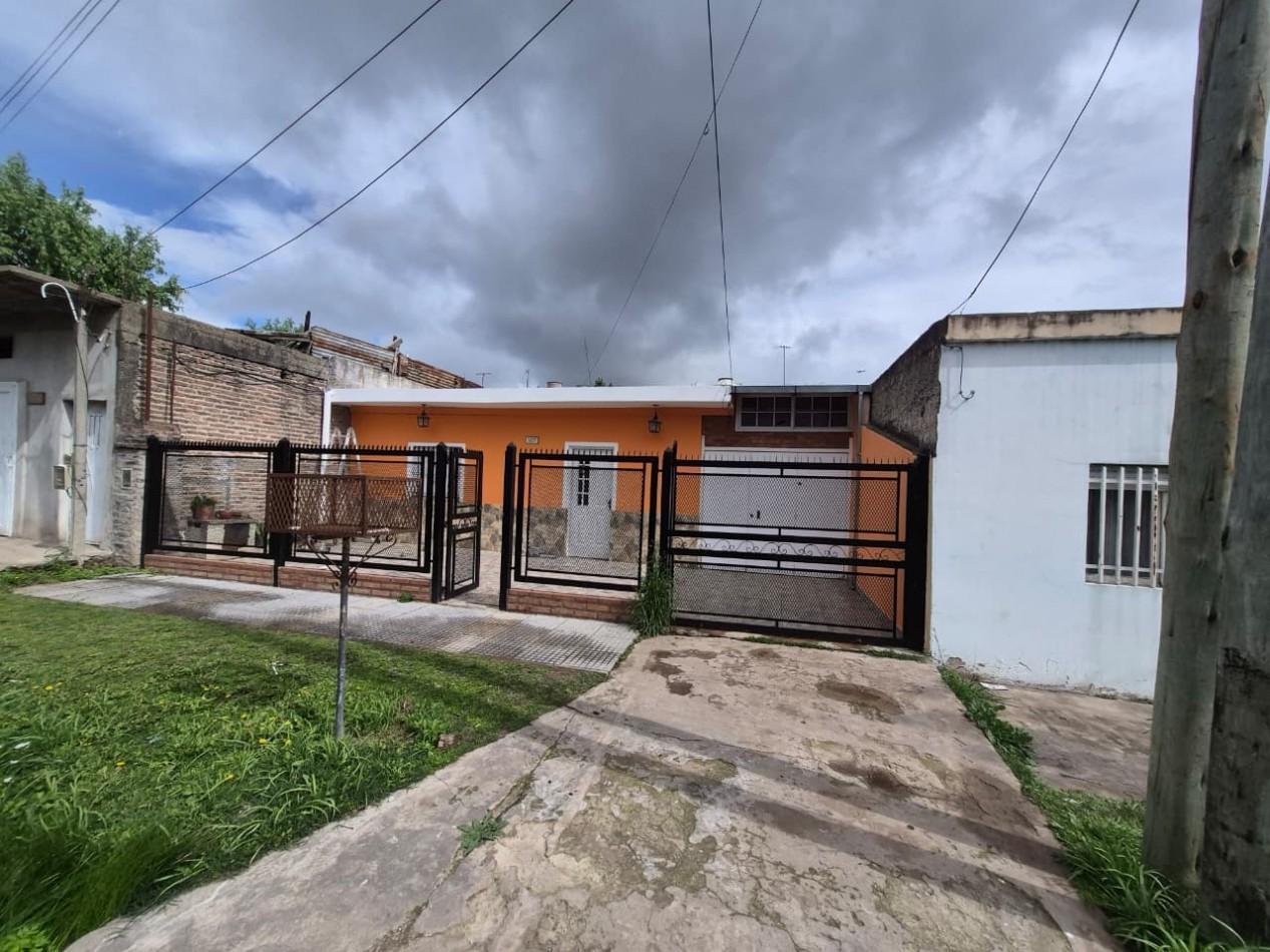 Foto de EXCELENTE CASA MULTIFAMILIAR EN GONZALEZ CATAN, imagen 2