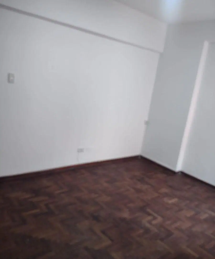 DEPARTAMENTO EN ALQUILER $650.000 MENSUAL, CALLE MENDOZA 237 BARRIO ALBERDI 5