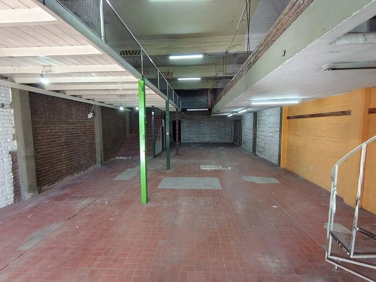 LOCAL EN ALQUILER S/ JV GONZALEZ EN BURZACO 2