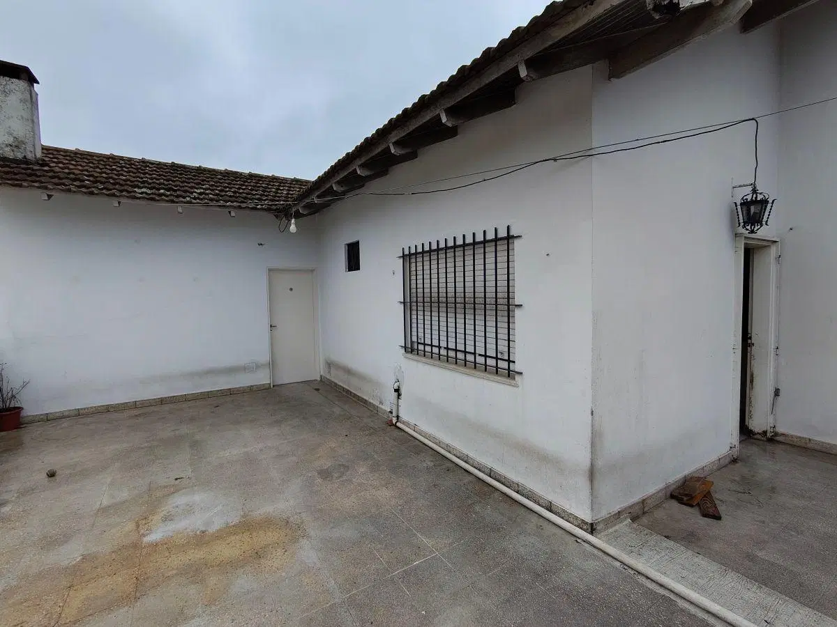 CASA EN ALQUILER EN LLAVALLOL – PRIMER PISO SIN EXPENSAS 8
