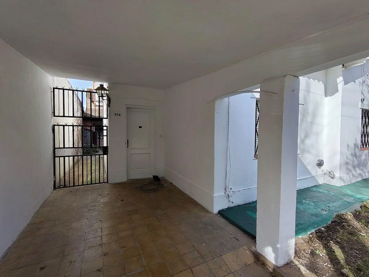 CASA EN ALQUILER EN BURZACO – EXCELENTE UBICACIÓN 5