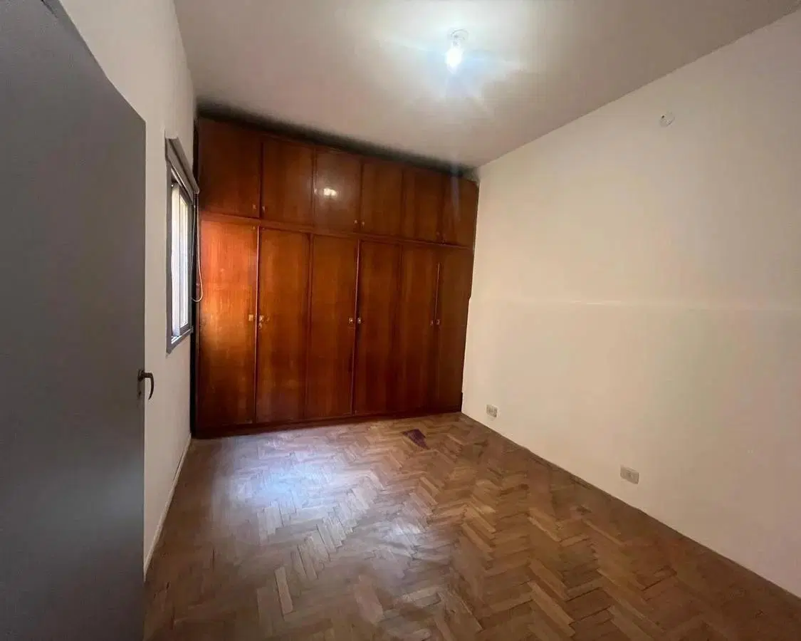 DEPTO. PH EN VENTA EN REMEDIOS DE ESCALADA 3