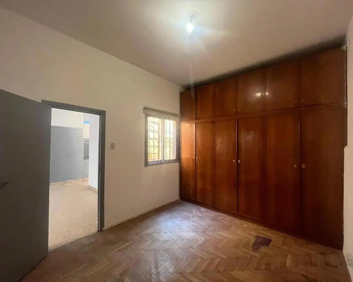 DEPTO. PH EN VENTA EN REMEDIOS DE ESCALADA 1