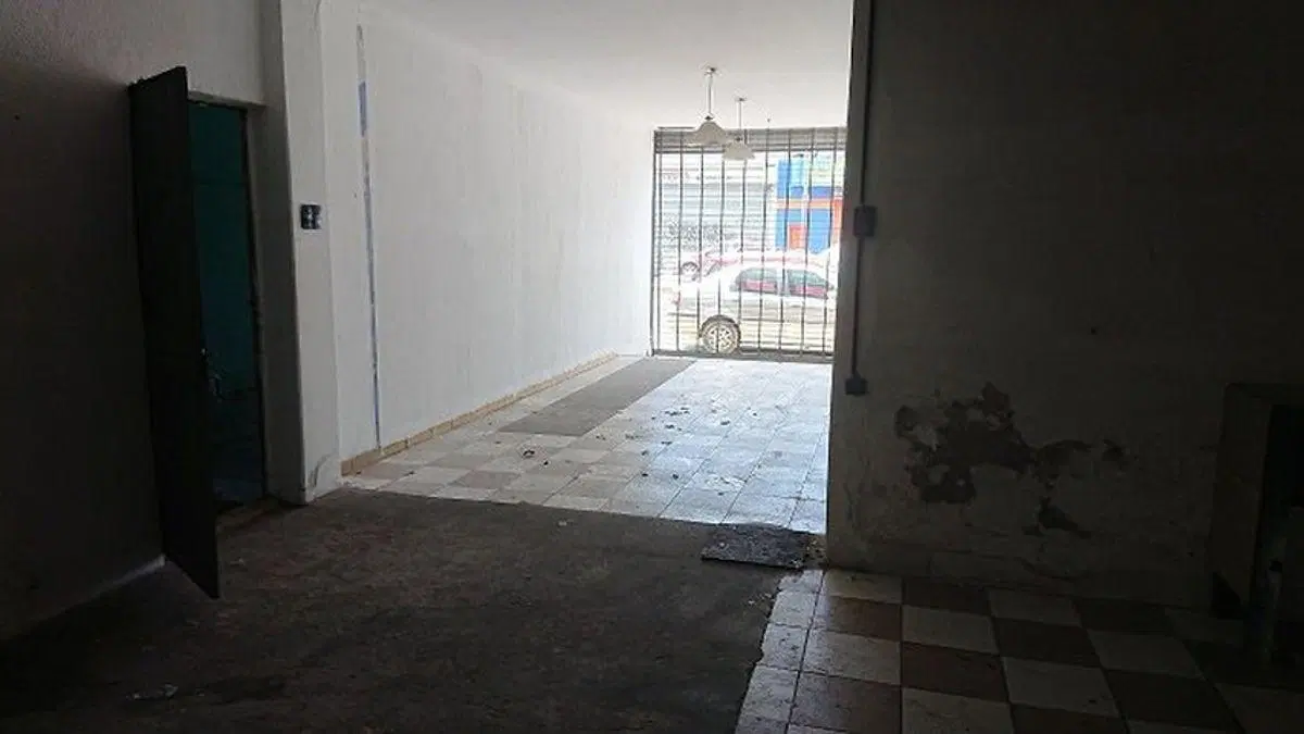 LOCALES EN REMEDIOS DE ESCALADA SOBRE AV. H.IRIGOYEN 3