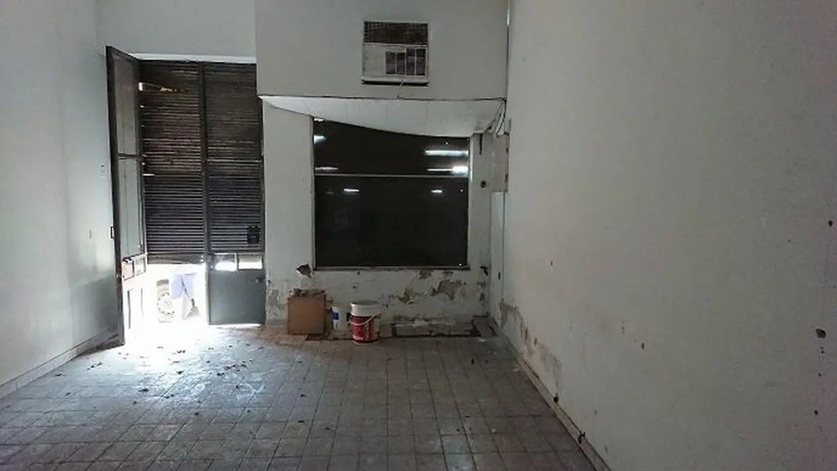 LOCALES EN REMEDIOS DE ESCALADA SOBRE AV. H.IRIGOYEN 5