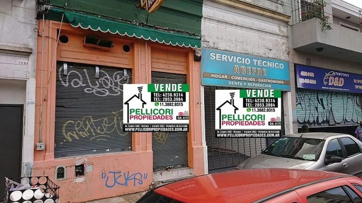 LOCALES EN REMEDIOS DE ESCALADA SOBRE AV. H.IRIGOYEN 4