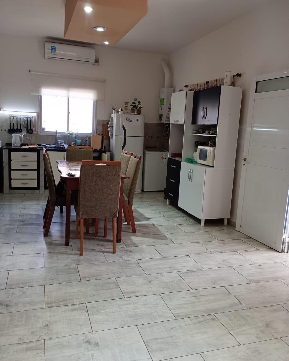 Villa Los Aromos - Excelente Casa de 3 Dorm. 1
