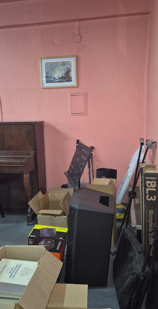 Foto de OPORTUNIDAD VENTA DOS OFICINAS MAS BAÑO EDIF EL FORO!!!!, imagen 4