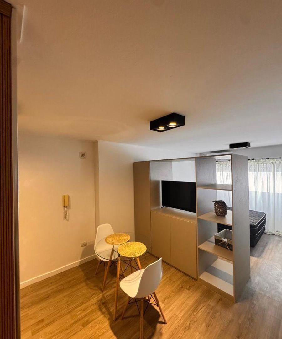 Foto de VENTA DEPTO MONOAMBIENTE AMOBLADO !!!, imagen 3
