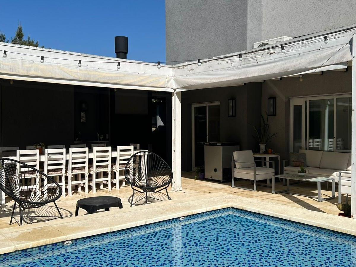 Casa en Venta en Barrancas de Santa Maria, General Pacheco, Tigre 1