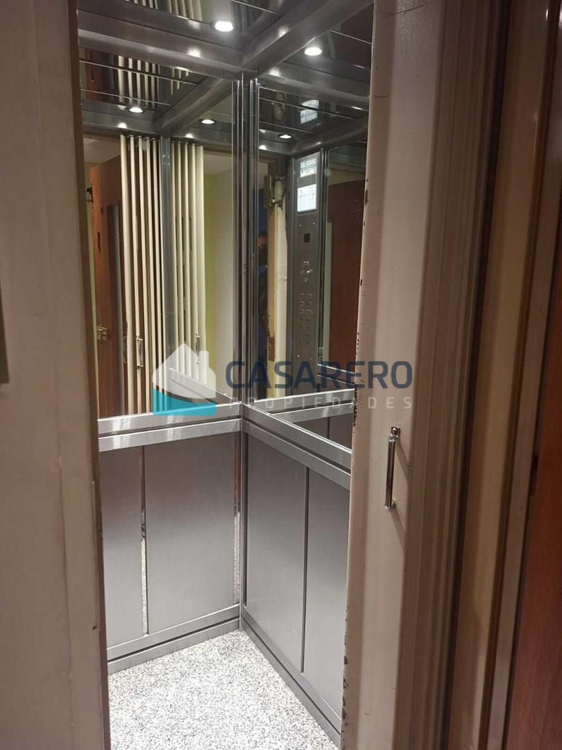 Foto de Departamento en Venta en Avellaneda, G.B.A. Zona Sur, Argentina, imagen 2