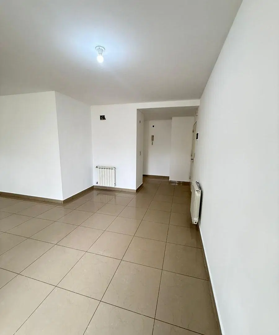 ALQUILER ! Departamento 3 Dormitorios con balcón y cochera 4