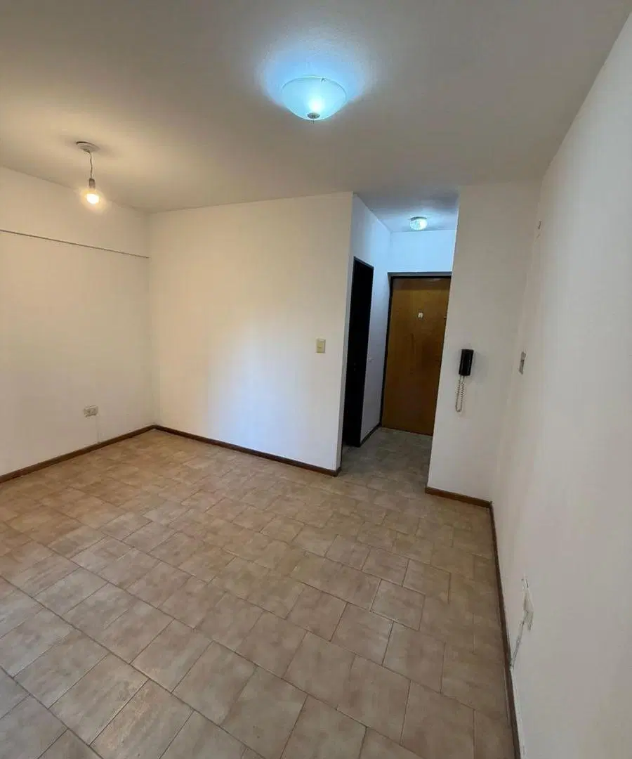 ALQUILO MONOAMBIENTE CON BALCON - NUEVA CÓRDOBA 2