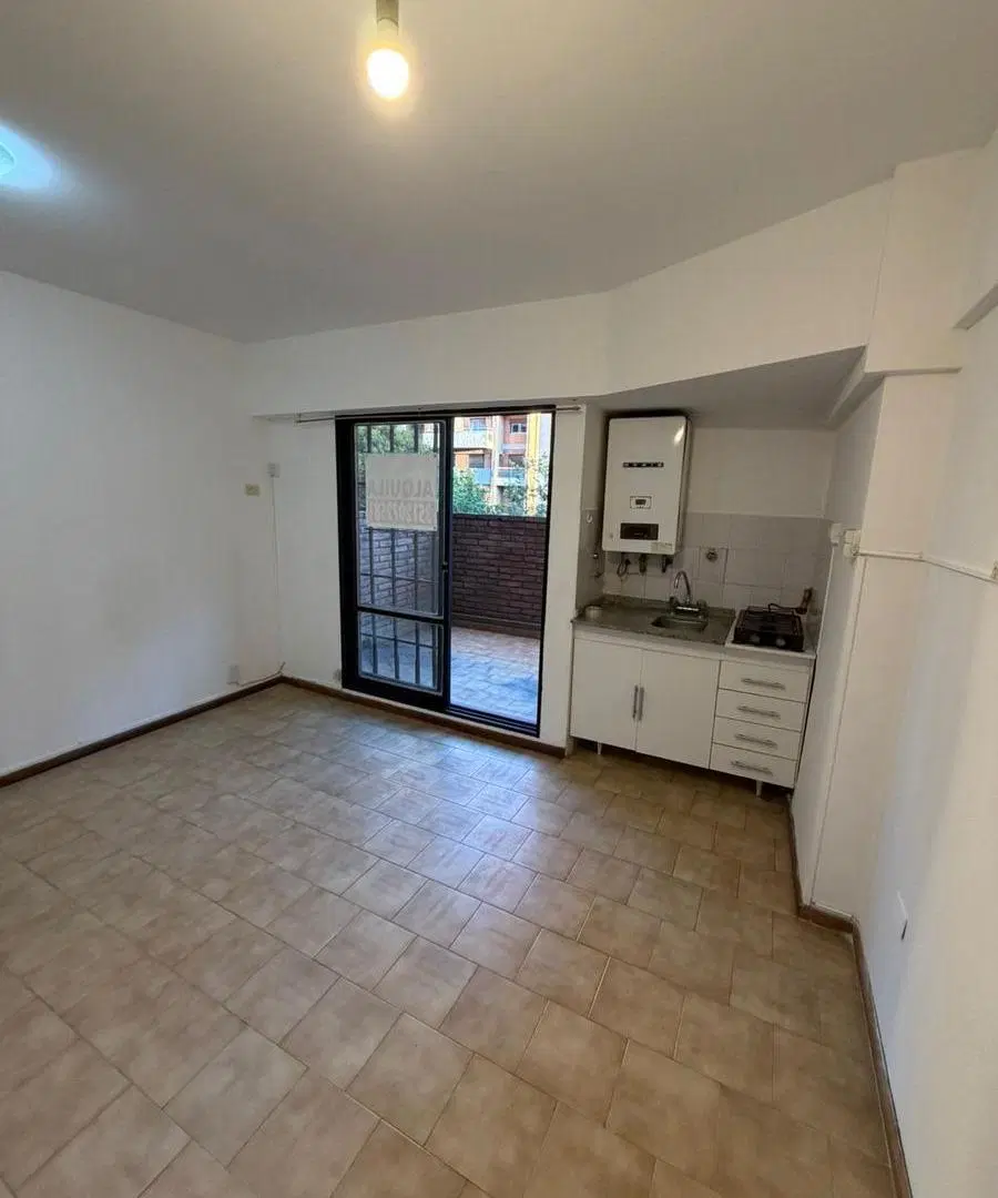 ALQUILO MONOAMBIENTE CON BALCON - NUEVA CÓRDOBA 5