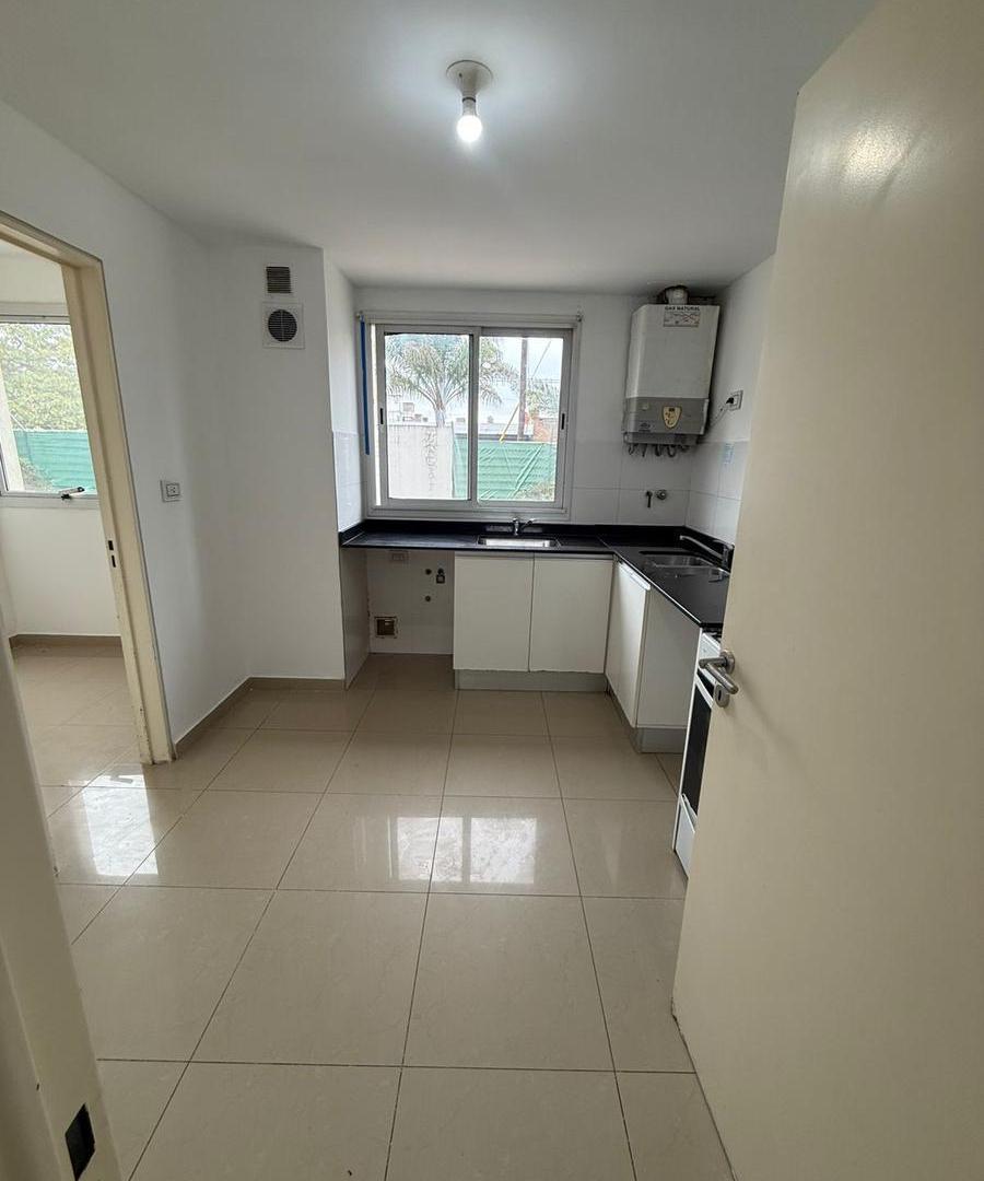 Foto de DEPARTAMENTO EN VENTA DOS DORMITORIOS- DOS BALCONES Y COCHERA, imagen 1