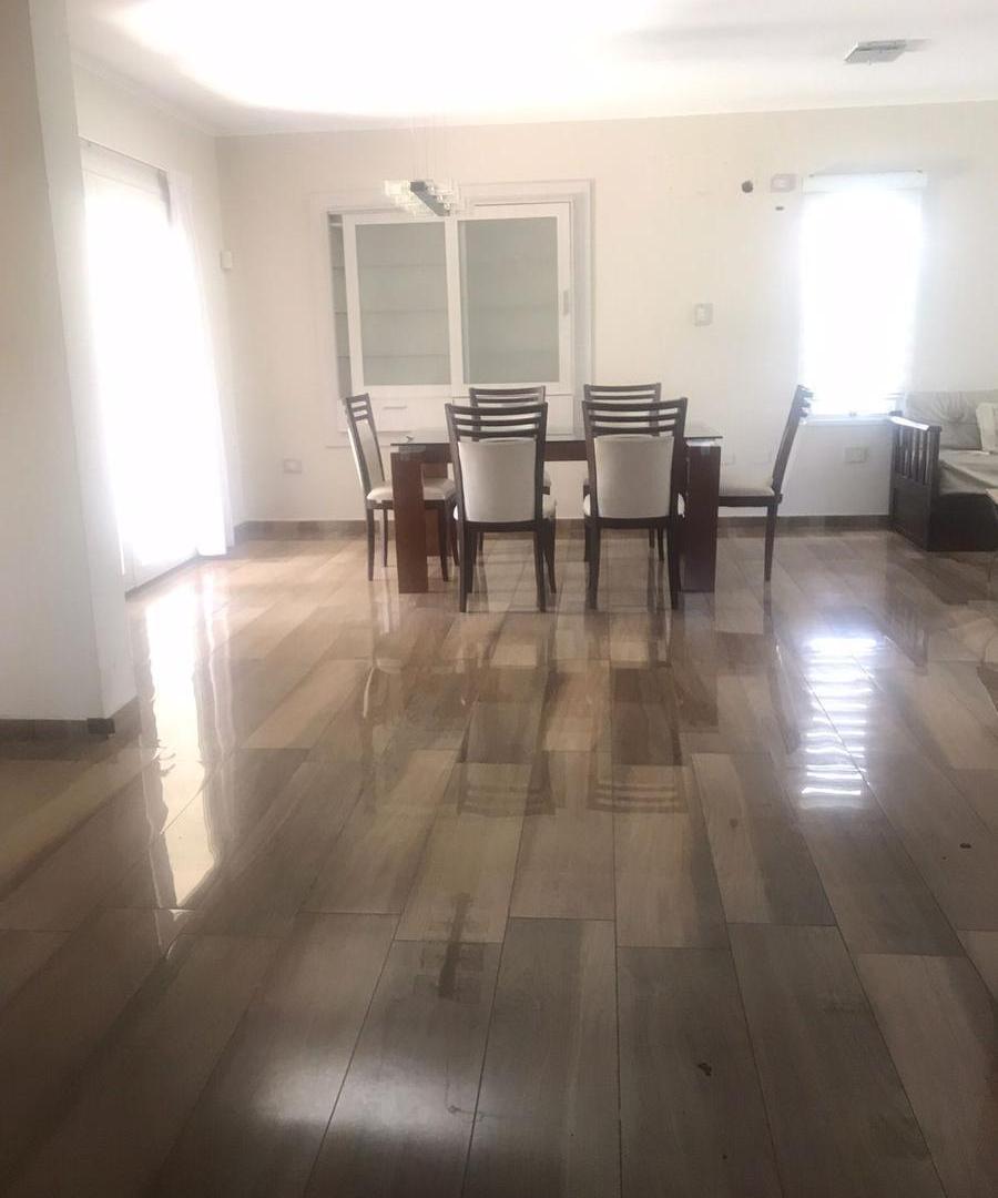 Foto de CASA TRES DORMITORIOS CON PILETA- BARRIO LA ESTAZUELA, imagen 4