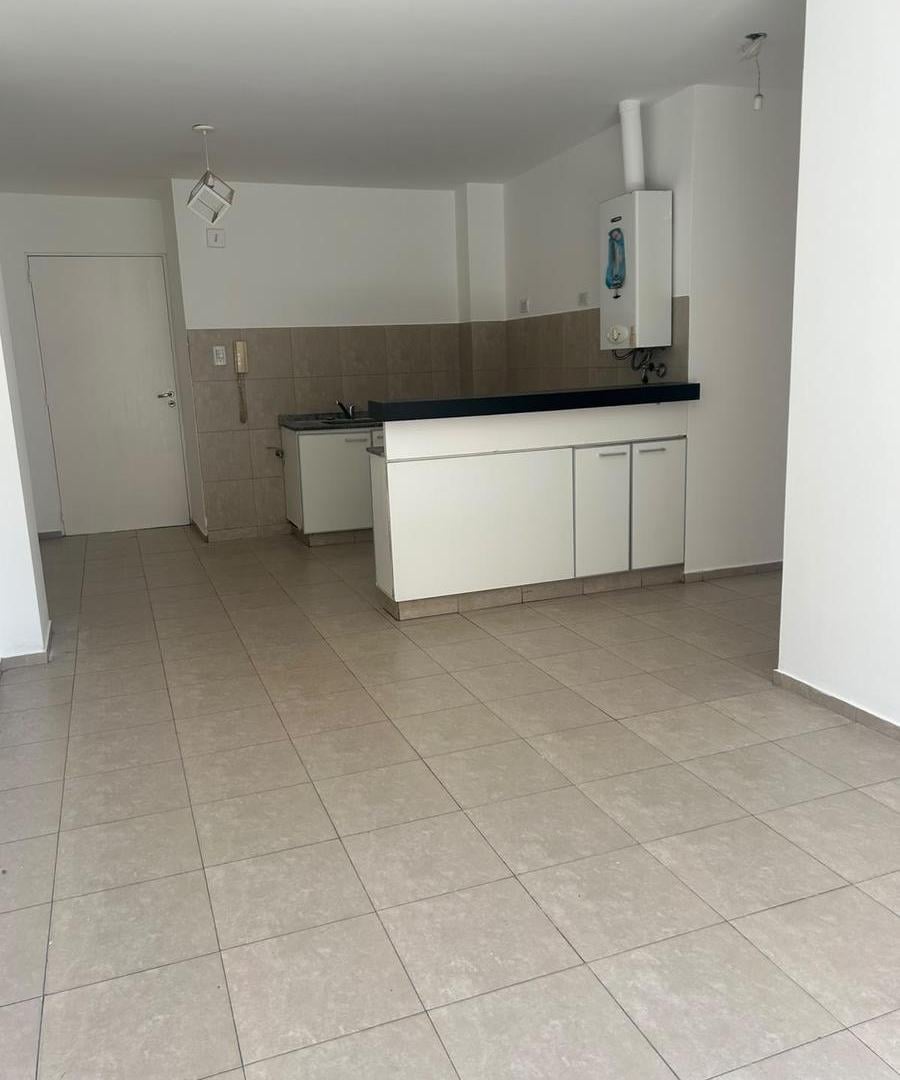 Foto de Departamento de Dos Dormitorios- a metros de la Plaza Alberdi, imagen 2