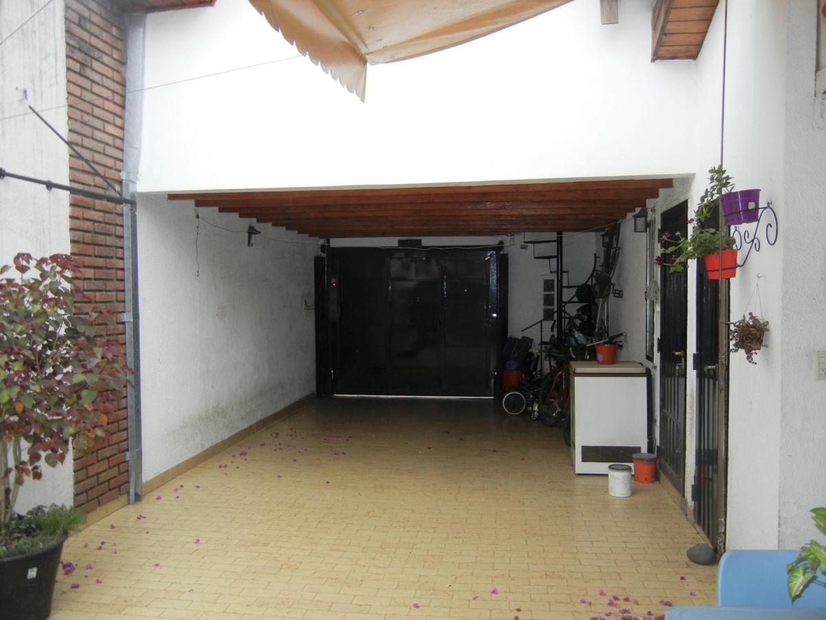Foto de CHALET 4 AMBIENTES., imagen 2