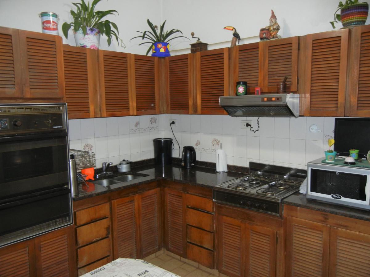 CHALET 4 AMBIENTES.