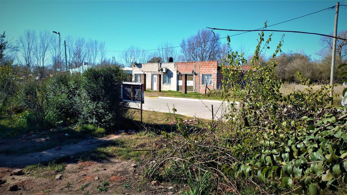 TERRENO 710 m2.15 x 47.37. ASFALTO.