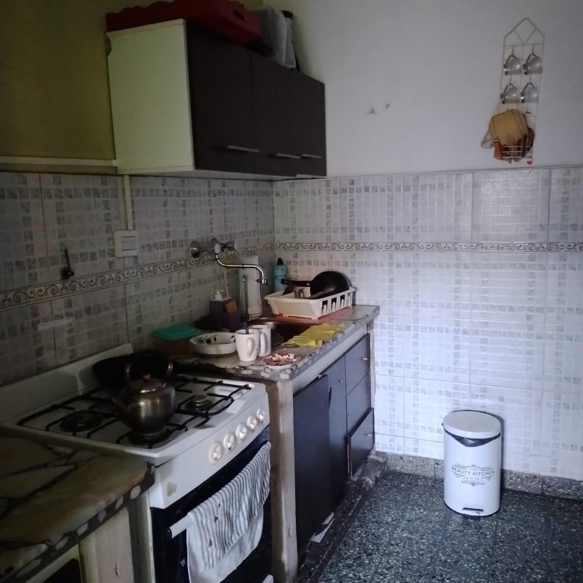 PISO TRES AMBIENTES CON ACCESO A TERRAZA