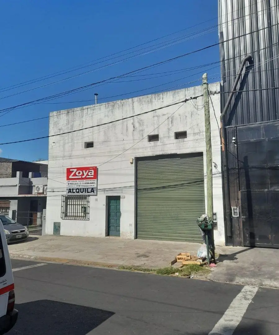 Bodega-Galpon con 350 m² en alquiler en La Tablada 3