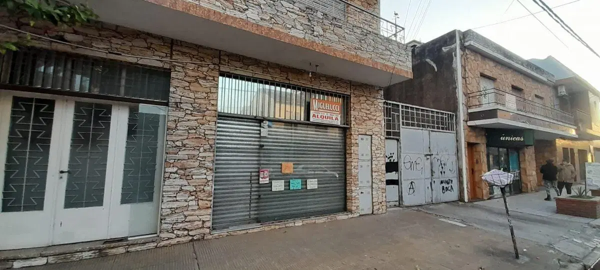 Local en Alquiler con 20 m² en San Justo centro 3