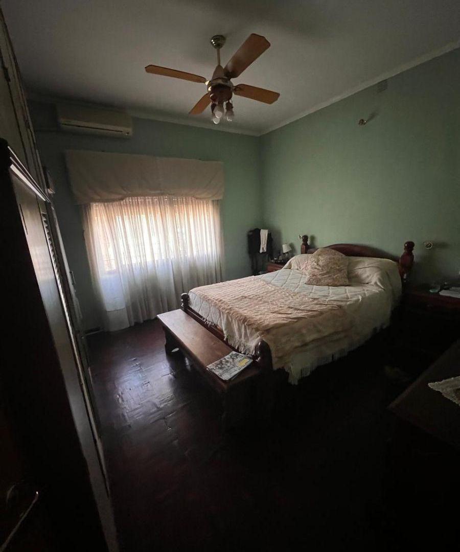 Foto de SOLIDA CASA 5 AMBIENTES CON QUINCHO, imagen 3