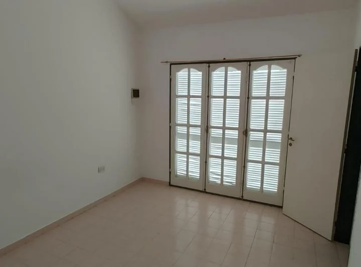 ALQUILO DPTO/PH 2 DORM. PLANTA ALTA – B° LOS GIGANTES 1