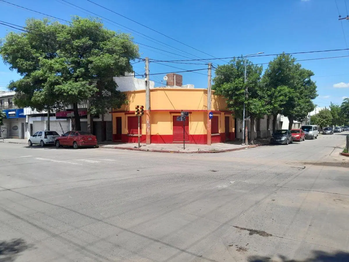 VENDO LOCAL 65 MTS2 B° ALTOS DE GENERAL PAZ – EXCELENTE UBICACIÓN 4