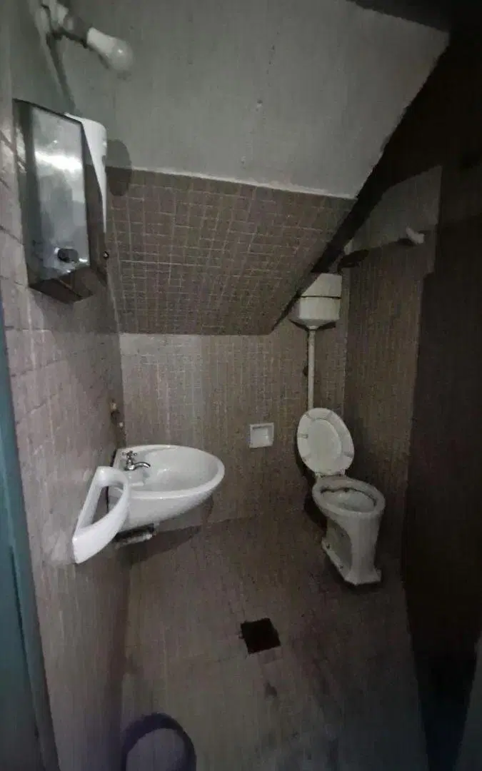 VENDO GALPÓN CON SALÓN COMERCIAL EN Bº CENTRO – CÓRDOBA 5