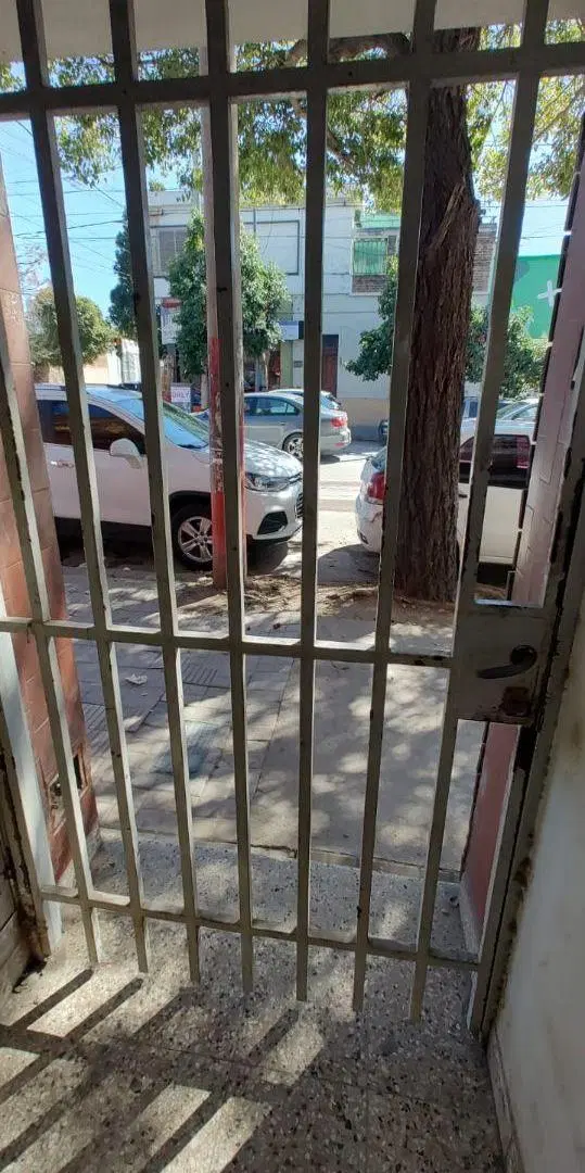 VENDO PH 1 DORM , S/24 DE SEPTIEMBRE B° YAPEYÚ 2