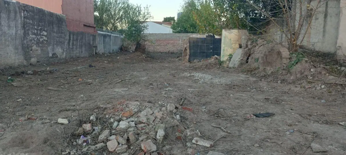 VENDO TERRENO MEDIAL 325 MTRS. B° BELLA VISTA / ACHAVAL PEÑA 8