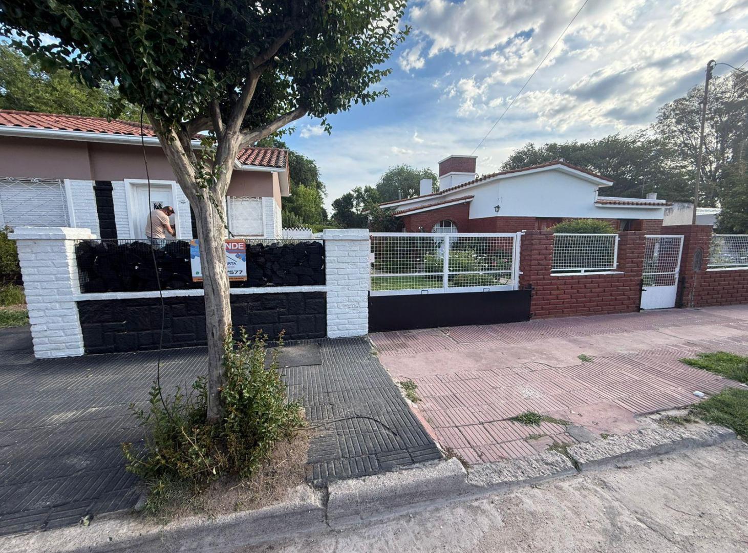 CASA EN OPORTUNIDAD LA FALDA