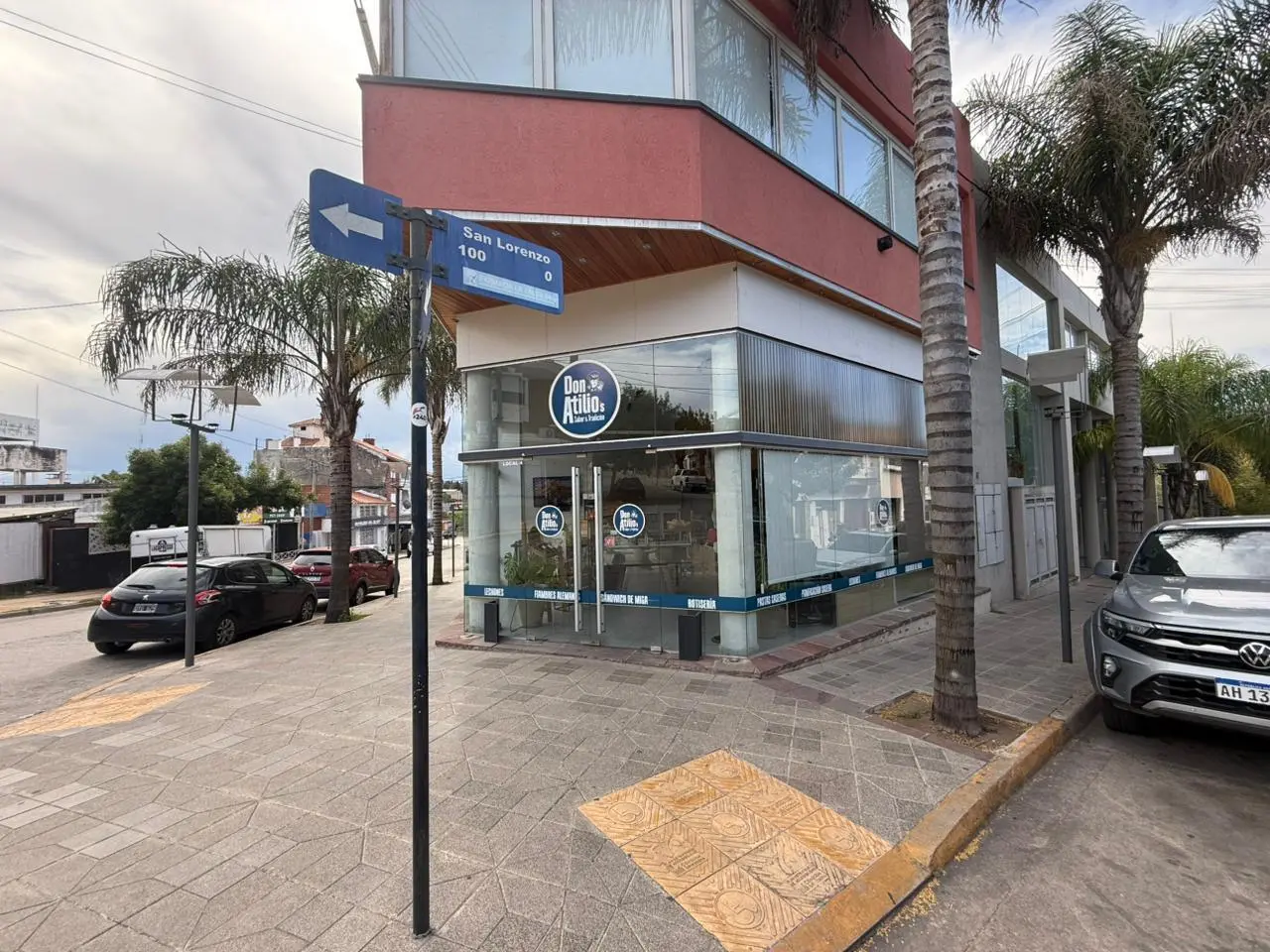LOCAL EN VENTA EN LA FALDA CENTRO 2