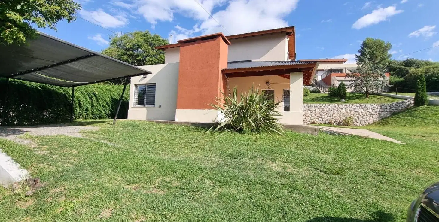 Casa 1 Dormitorio - Pileta - La Falda 5