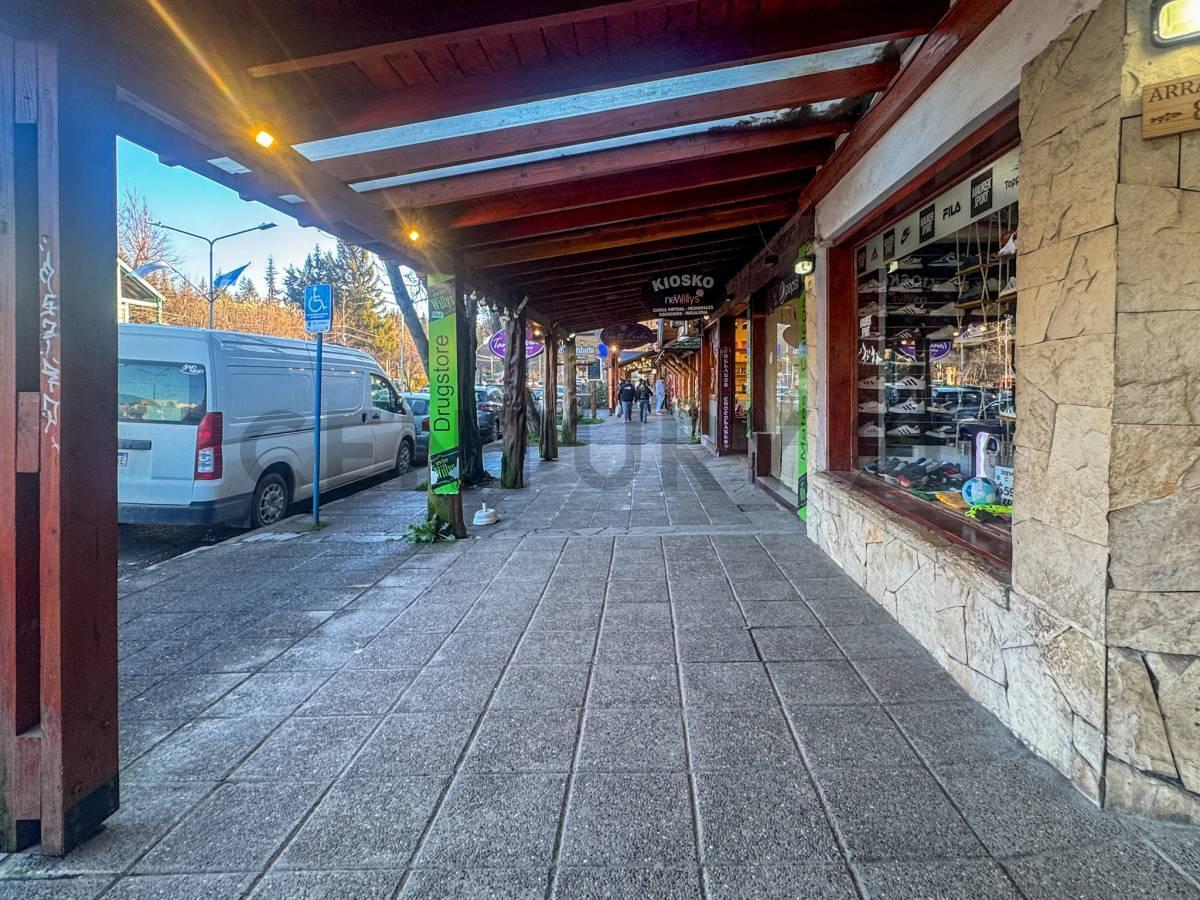 Foto de Venta local Villa La Angostura, imagen 3