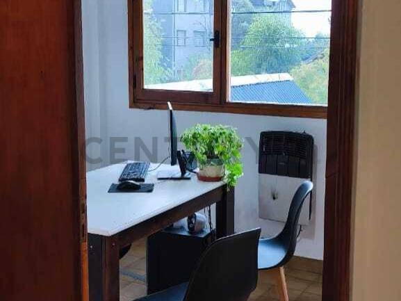 Foto de Venta oficina Villa La Angostura, imagen 4