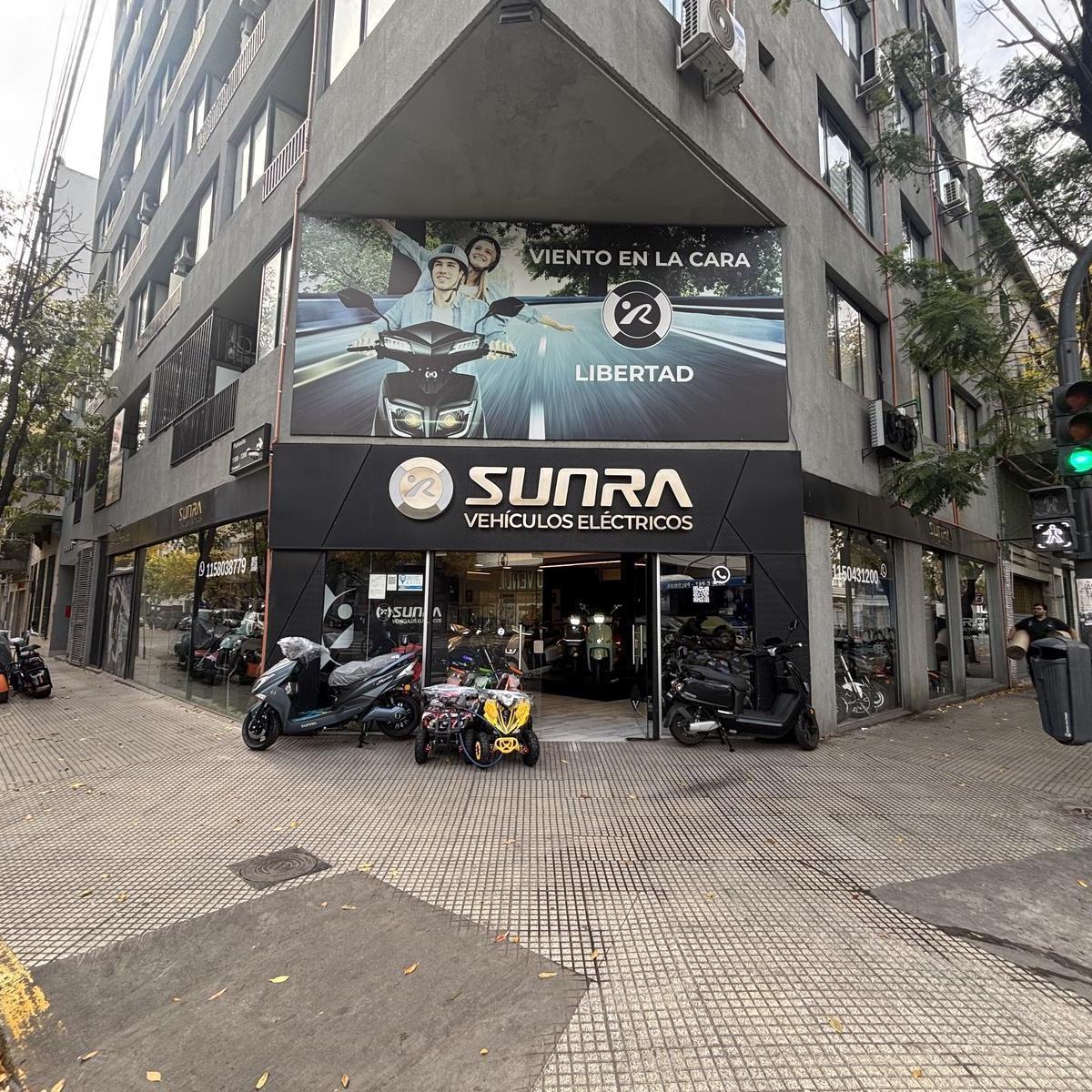 Oportunidad Local con Depto en Esquina - Super Transitada - Sc 5