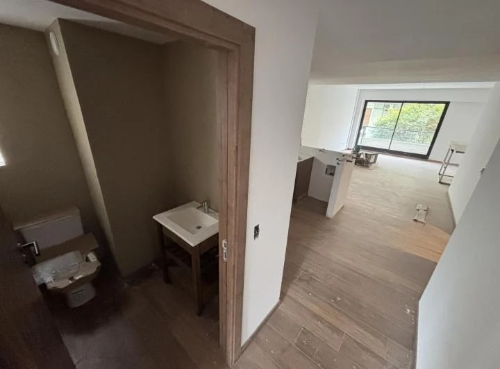 Departamento 2 Ambientes a Estrenar- Toilette- Venta y Alquiler- Caballito-Semi Piso 3