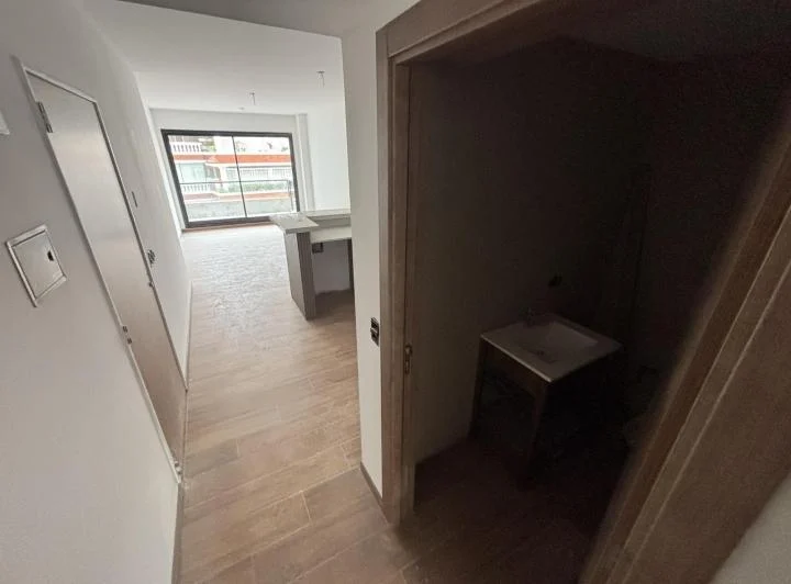 Departamento 2 Ambientes a Estrenar- Toilette- Venta y Alquiler- Caballito-Semi Piso 3