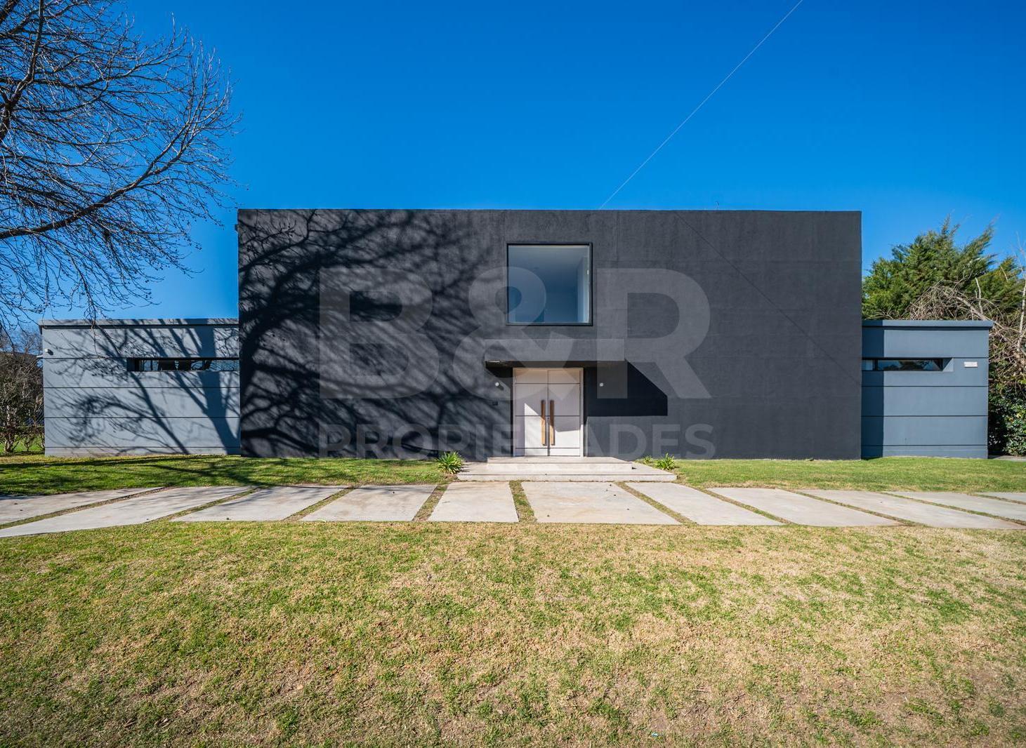 Venta Casa Moderna 2 Lotes Centrales - Miraflores Country Club