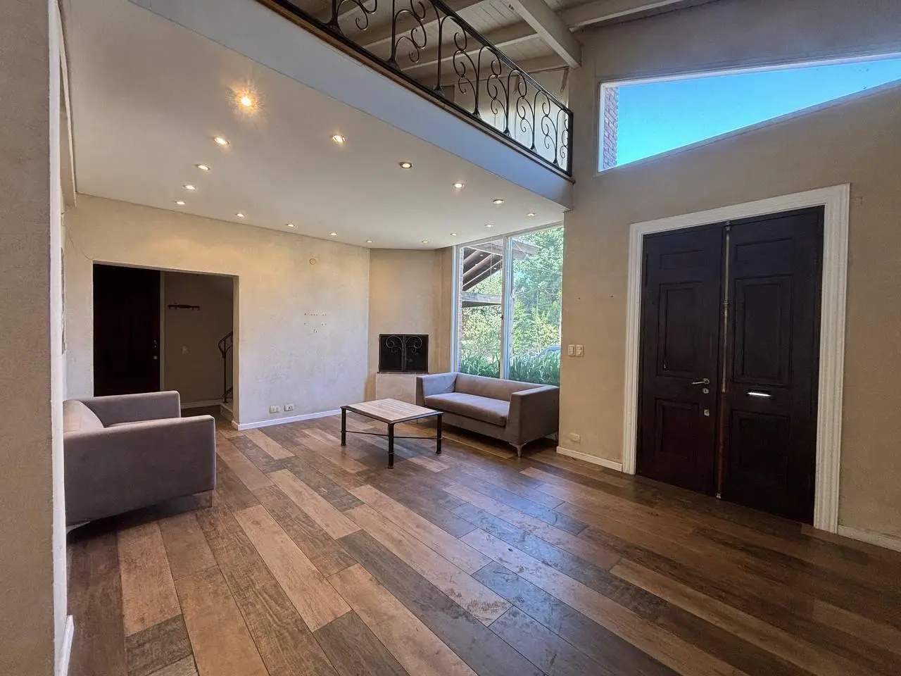 Casa en Venta Lote Central de 665 m2 - Ideal Proyectos - Miraflores Country Club 3