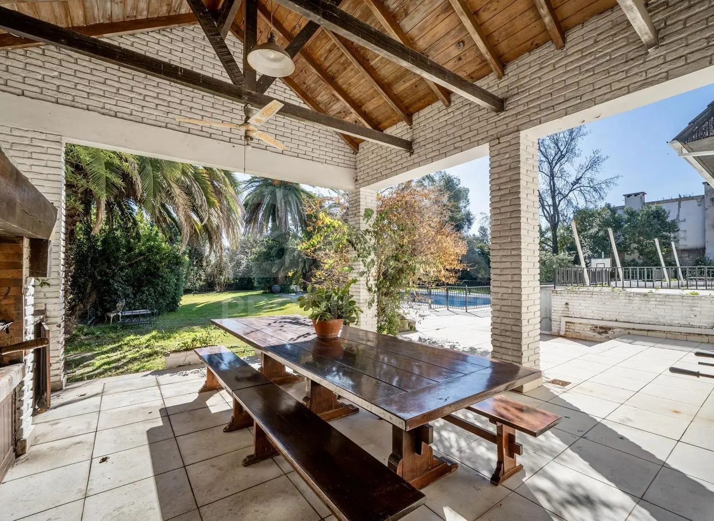 Excelente Casa en Venta - 4 Lotes Centrales - Miraflores Country Club 5