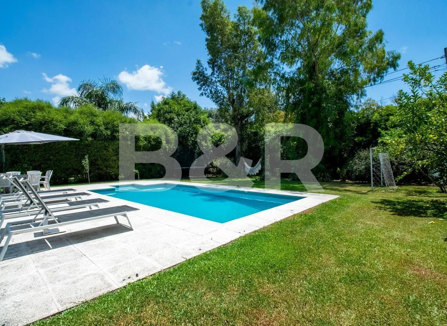 Excelente Casa en Venta 5 Ambientes - Las Lomitas, Miraflores Country Club 3